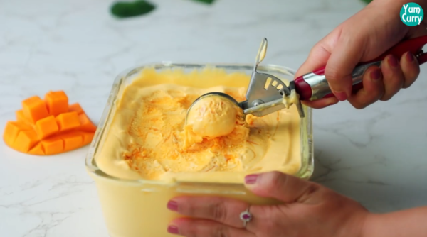 mango ice cream scoops